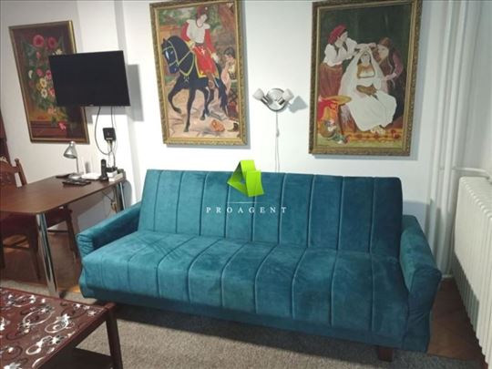 Dvosoban stan na Bulevaru Nemajića ID#7864