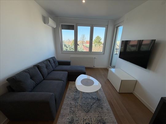 Dvosoban stan sa garažnim mestom – Telep