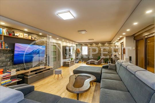 Ekskluzivna ponuda stana, Palilula, III sprat, 