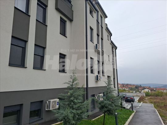 Farmaceutski 2.0 nov namešten 47m2 sa parkingom 