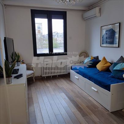 Garsonjera mali Taš