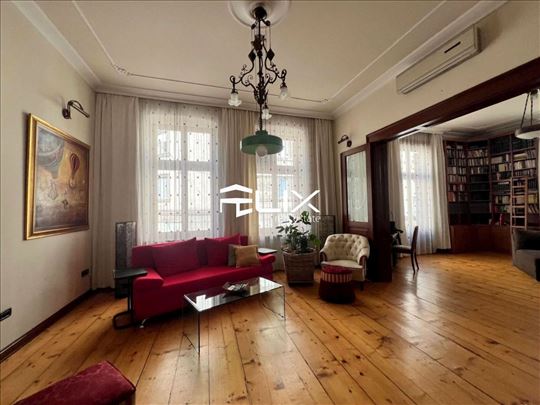 Gornji Dorćol - 3.0 salonski stan, garaža