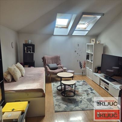 Novo Naselje, 24m2, Garsonjera, Polunamešten