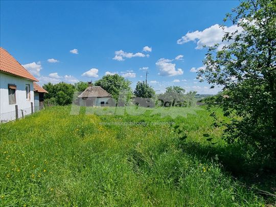 Građevinsko i Poljoprivredno na prelepoj lokaciji