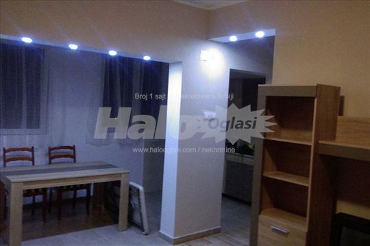 Stan na Ceraku sa PARKING mestom