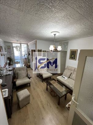 Zemun, centar, odličan stan 62m2