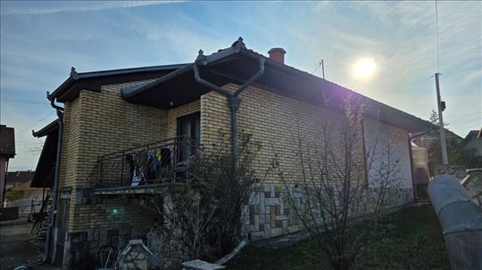 Agencija Novogradnja prodaje kuću i plac na Bagdal