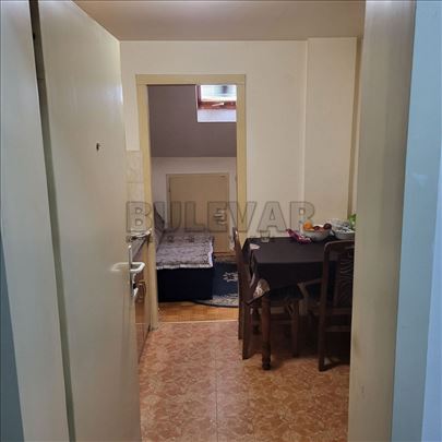 Garsonjera od 18 m² u Centralnoj Radionici