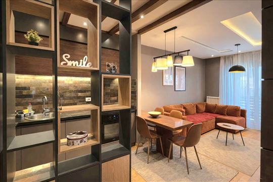 Kalman, Lux stan 40 m2, Garaža, Preporuka