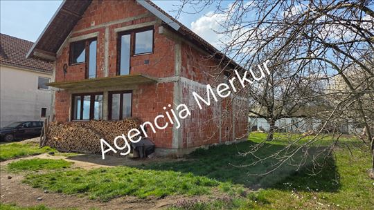 Lepa kuća u Zaklopači