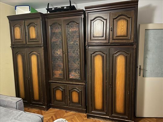 Ormari od punog drveta iz 4 dela