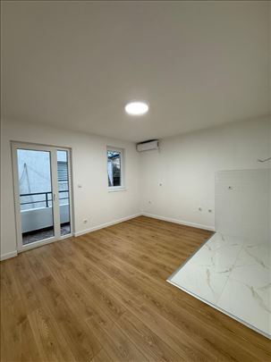 RAKOVICA - renoviran - 34m2 - retko u ponudi!