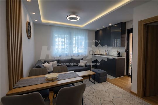 Stan na prodaju, Zlatibor, namesten, uzi centar