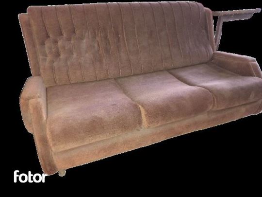 Тросед бордо боје