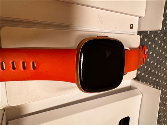 Fitbit Versa 4 Copper Rose Aluminum