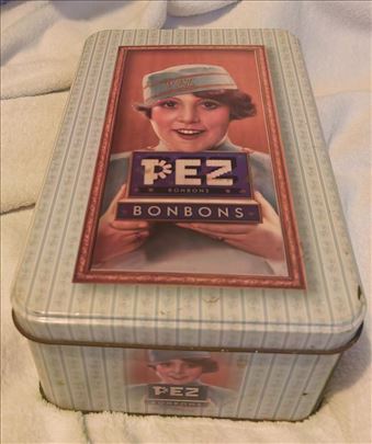 Prodajem VINTAGE metalne kutije!