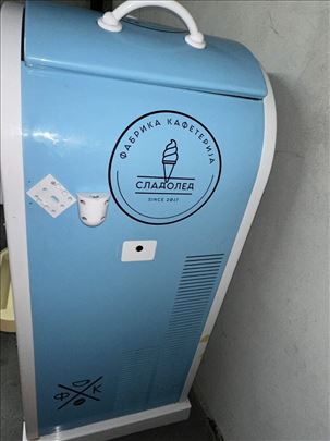 Profesionalni aparat za sladoled Innova Hoop