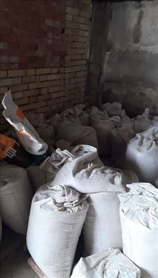 Seme soje na prodaju