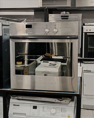 Ugradna rerna Bosch uvoz garancija 12 meseci