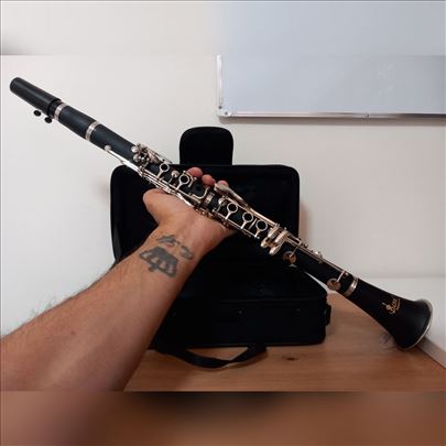 B klarinet sa torbom - odličan izbor Design by USA