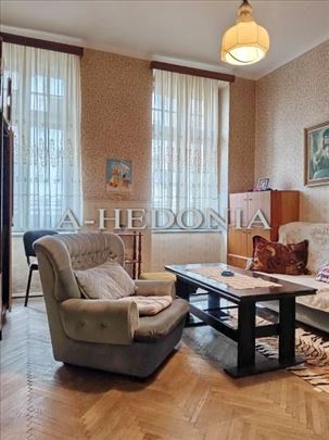 Botanička bašta, 2.5, salonac, adaptibilan