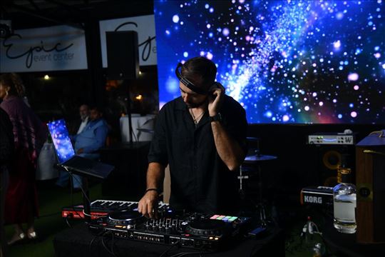 DJ za svadbe, rođendane i proslave - Vrhunska atmo