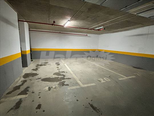 Garažno mesto 12m2 Kneza Višeslava Novogradnja