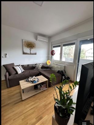 HITNA prodaja opremljenog stana!