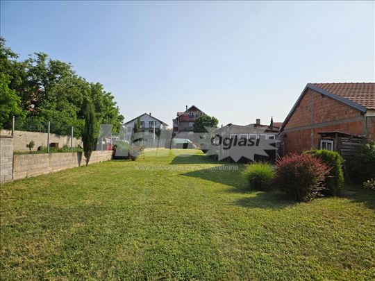 Izdaje se plac 22 ara, Čukarica - Rupčine