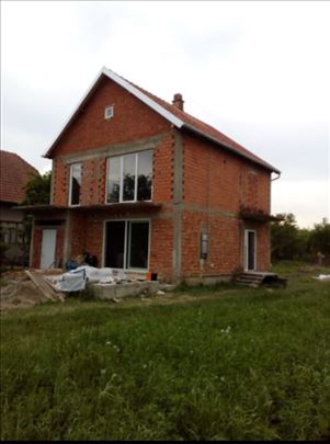 Kuća novije gradnje, 124 m2, 21 ar, Pećinci, Obrež