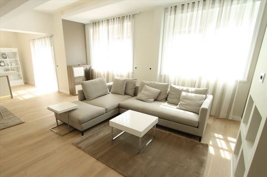 Moderan 4.0 stan,cena sa troškovima,garaža,ID 5576