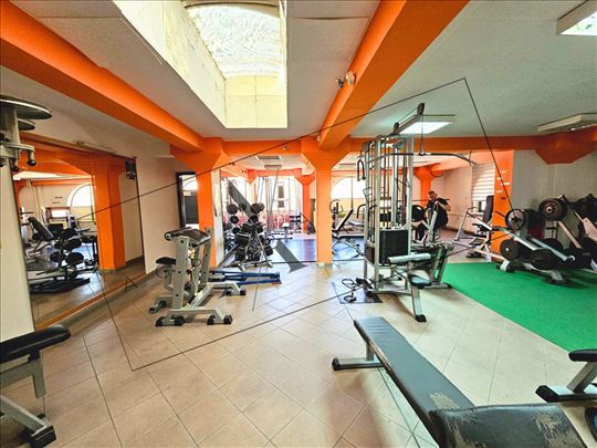 Poslovni prostor u Kraljevu 245 m2
