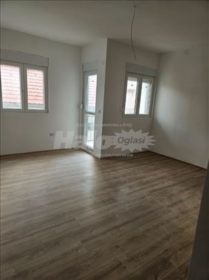 Prodajem stan u novogradnji u Batajnici
