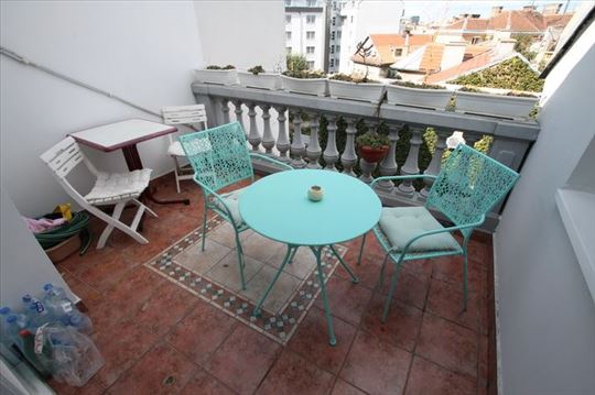 Svetao 3.0 stan sa lepom terasom, Dorćol,ID 6582