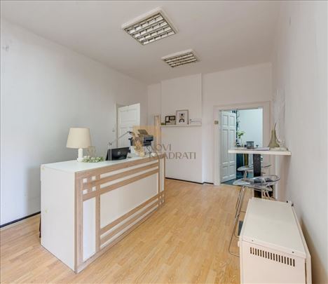 3.0 salonac na prodaju