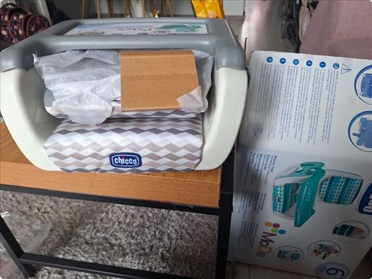 Chicco MoDe hranilica za bebe nekorišćeno 