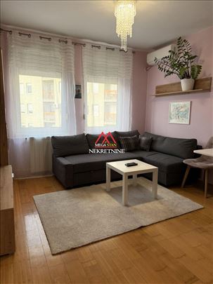 Jednoiposoban stan - 36m2 - Rotkvarija - Parking