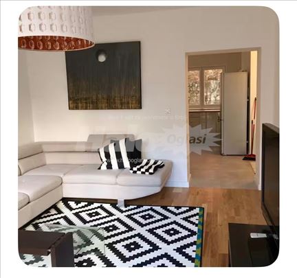 Udoban dvosoban stan na Donjem Dorcolu