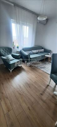 1,0 namesten sa parking mestom