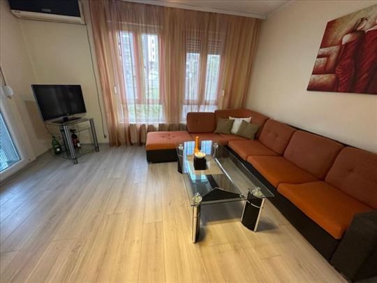 Čukarica-Ada Ciganlija-Dvoiposoban-60m2 ID#3192