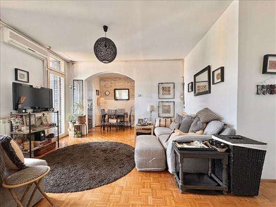 Dvosoban 50m² Vojvode Milenka, 7. sprat, parking