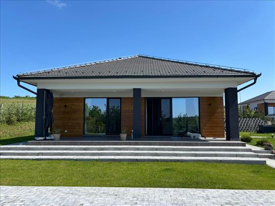 Hrastov Breg Tip 4, 123m2 Opremljena kuća