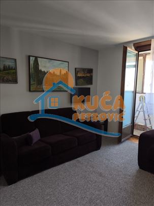 Izdaje se stan u Duvaništu