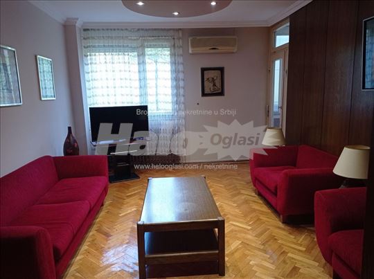 Izdaje se trosoban stan, Žarkovo, Julino brdo