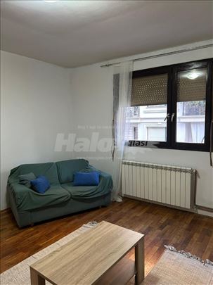 Izdajem odmah useljiv stan na Vracaru