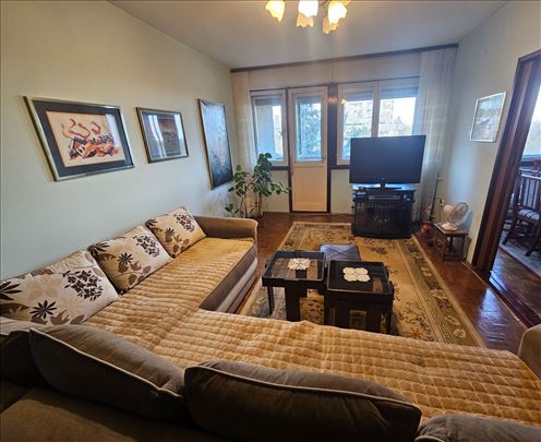 Kockica, uknjižen, 78+10m2