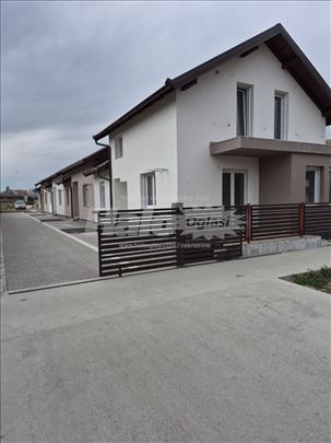 Kuće u nizu Golubinci