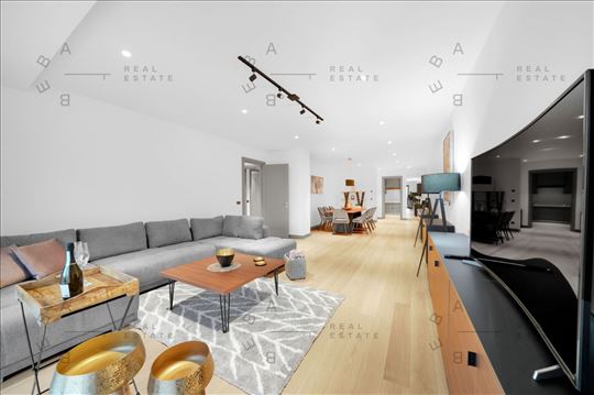 Luksuzan stan u srcu Vracara - 2 garazna