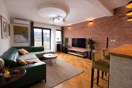 TRosoban duplex na Starom Košutnjaku