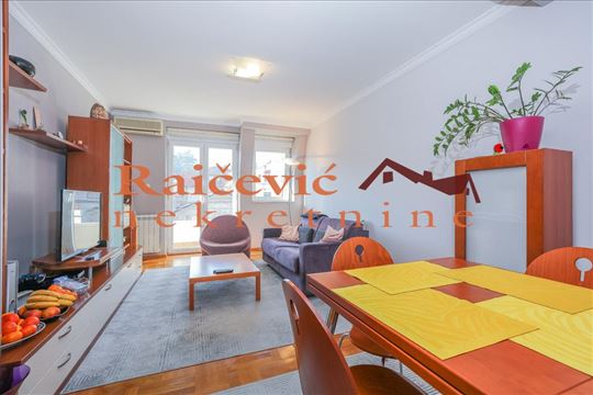 Vozdovac, Vozdovacka crkva, 4.0, 86 m2